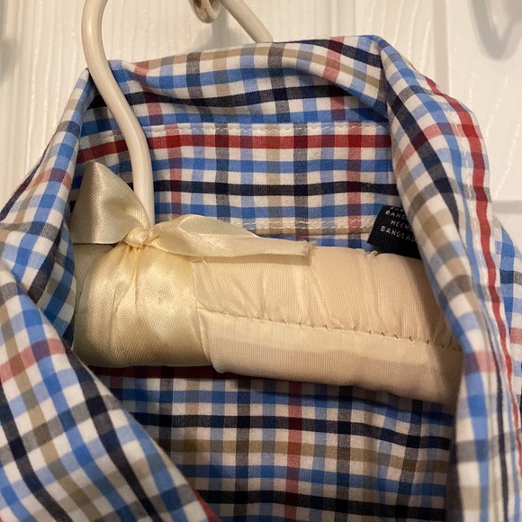 Plaid button down 👔 - Picture 5 of 8